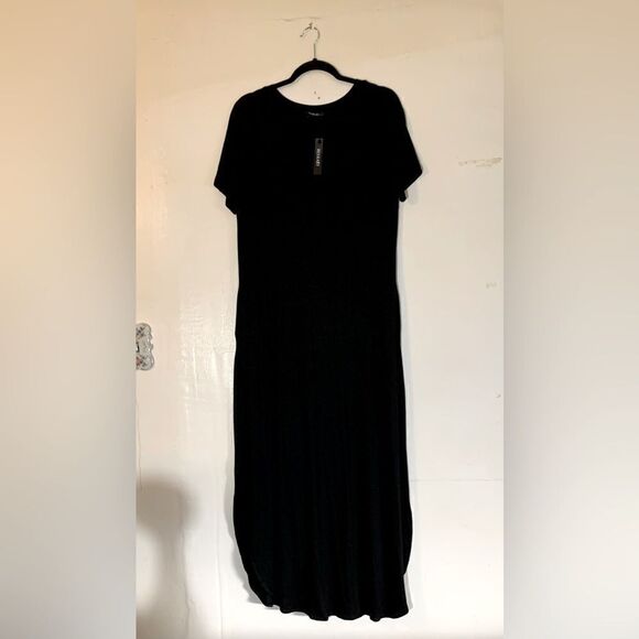 Huskary Maxi Dress Black Stretch U Shaped Bottom Sz Large NWT Gorgeous - Picture 1 of 5